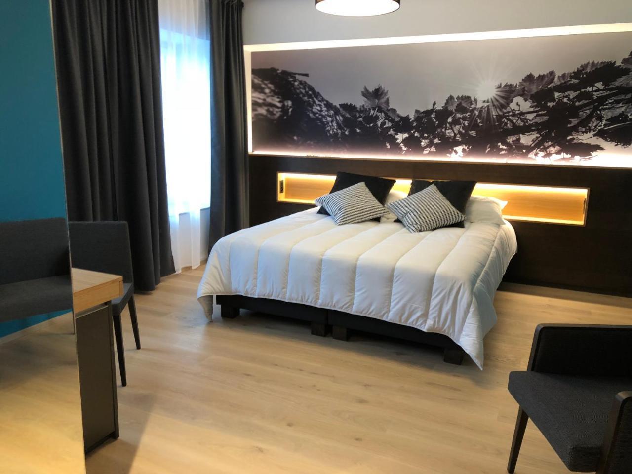 Auberge De La Tour Trelex Luaran gambar